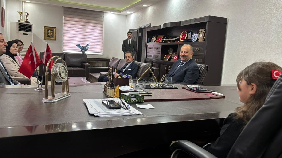 23 Nisan Ulusal Egemenlik ve Çocuk Bayramı kutlanıyor