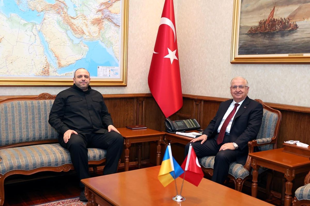 Bakan Güler, Ukrayna Milli Güvenlik ve Savunma Konseyi Sekreteri Umerov ile bir araya geldi