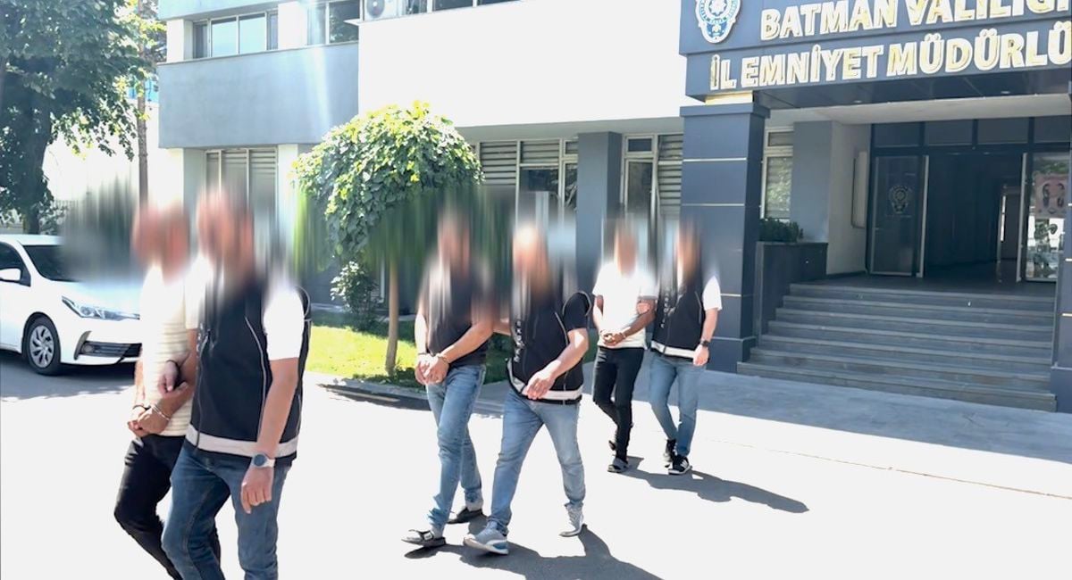 Batman'da 2 Tırda 112 Kilo Esrar Ele Geçirildi