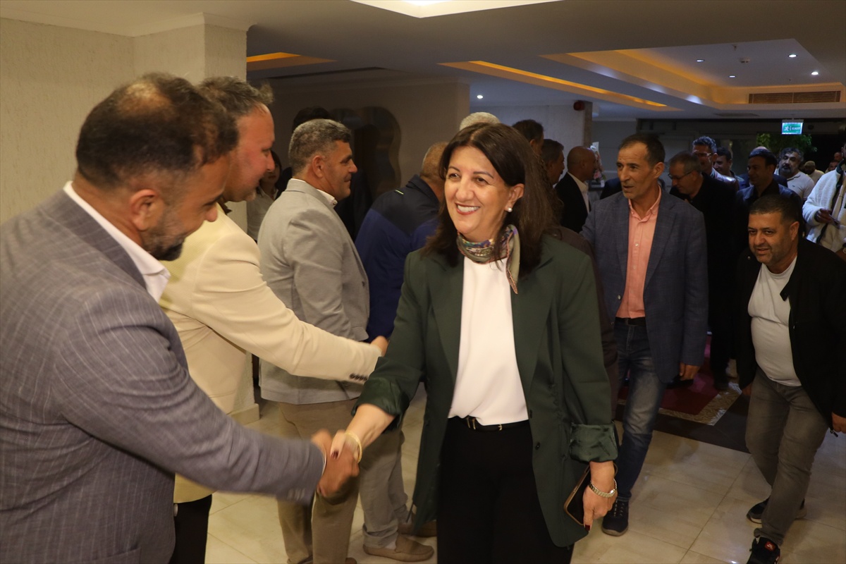 Bodrum'da düzenlenen Vanlılar Gecesi'ne Pervin Buldan da katıldı