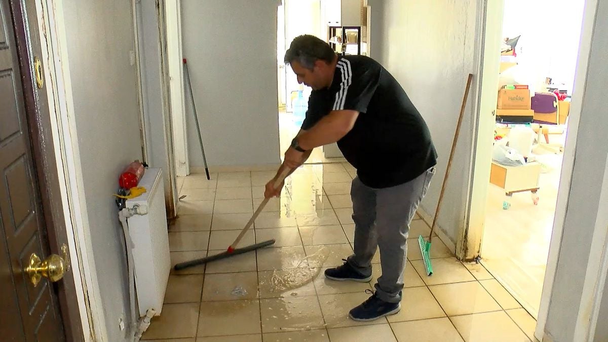 Büyükçekmece'de 3 Aydır Süren Su Sızıntısı Mağduriyeti: 'Suyla Yaşam Mücadelesi Veriyoruz'