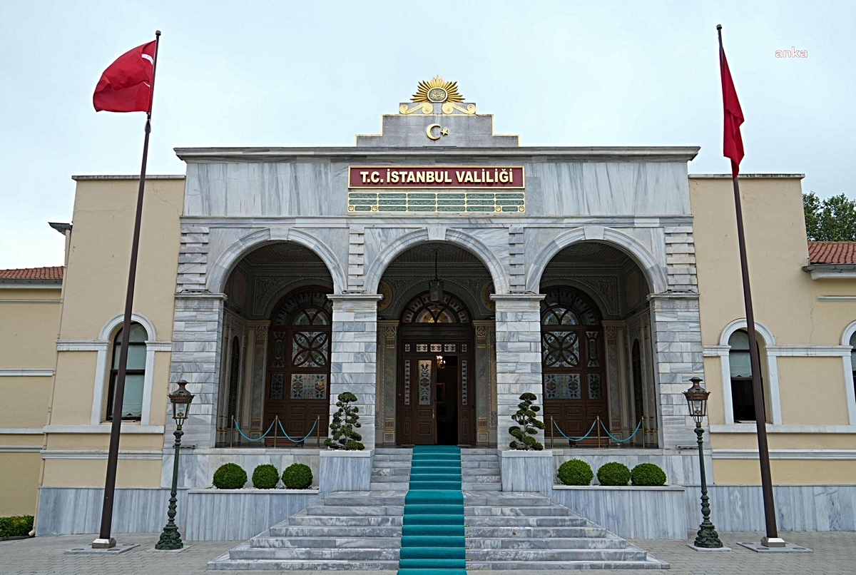 Büyükçekmece'de göçük altında kalan işçilerden biri öldü, 3 kişi gözaltına alındı