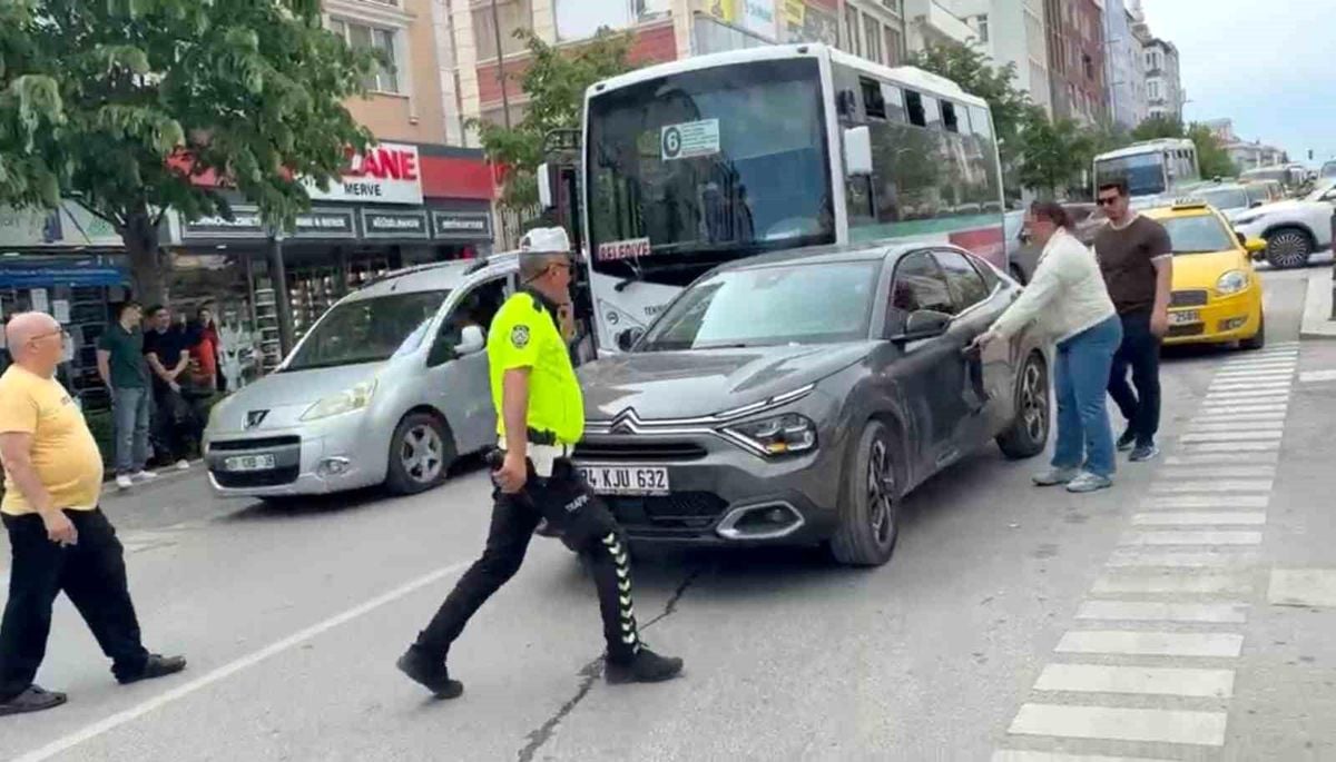 Çerkezköy'de maddi hasarlı kaza sonrası gerginlik