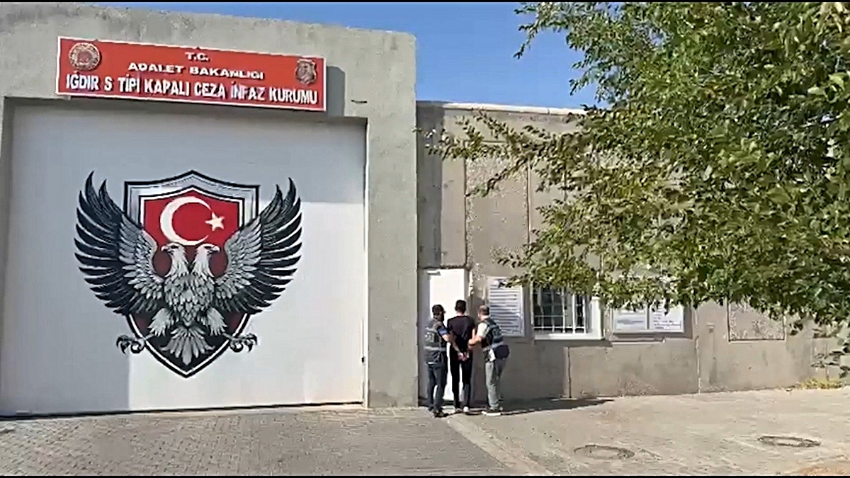 Dolandırıcılık suçundan 7 yıl 7 ay hapis cezası bulunan şahıs yakalandı
