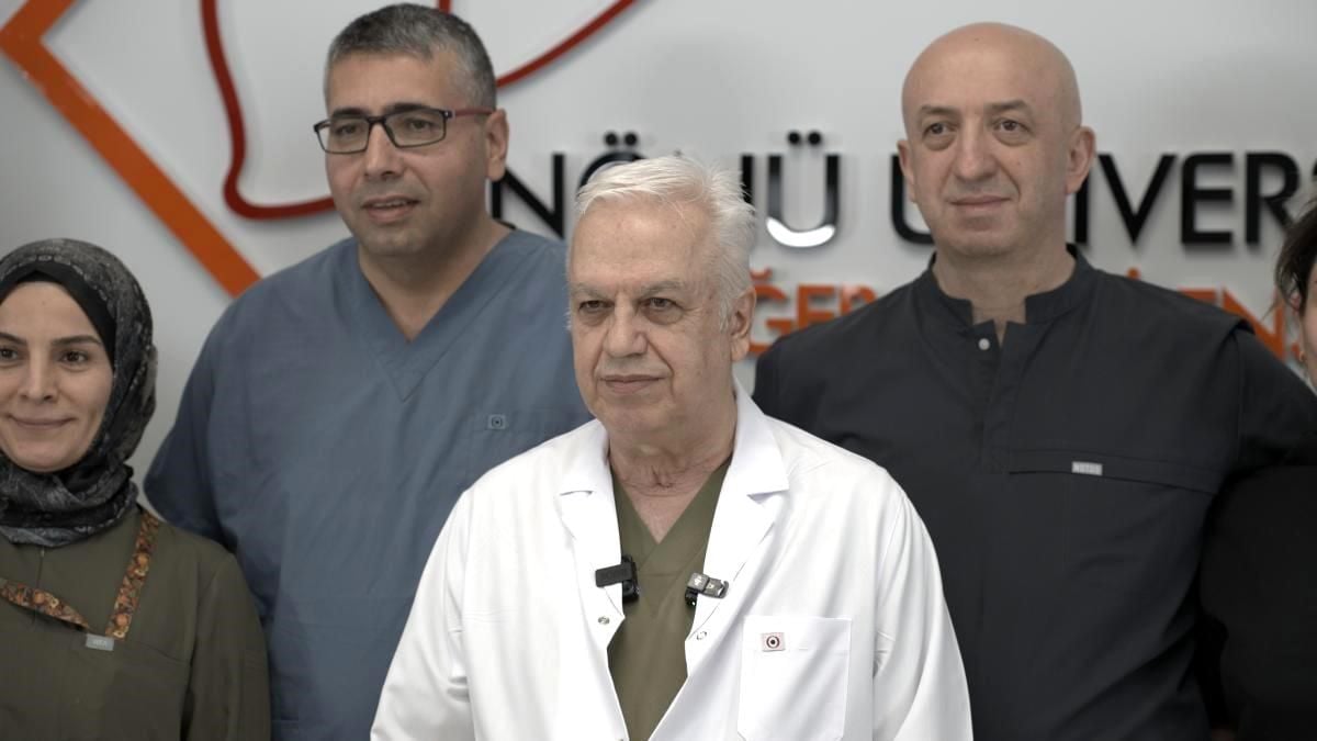 Dünyanın ilk 8'li çapraz karaciğer nakli Malatya'da gerçekleştirildi