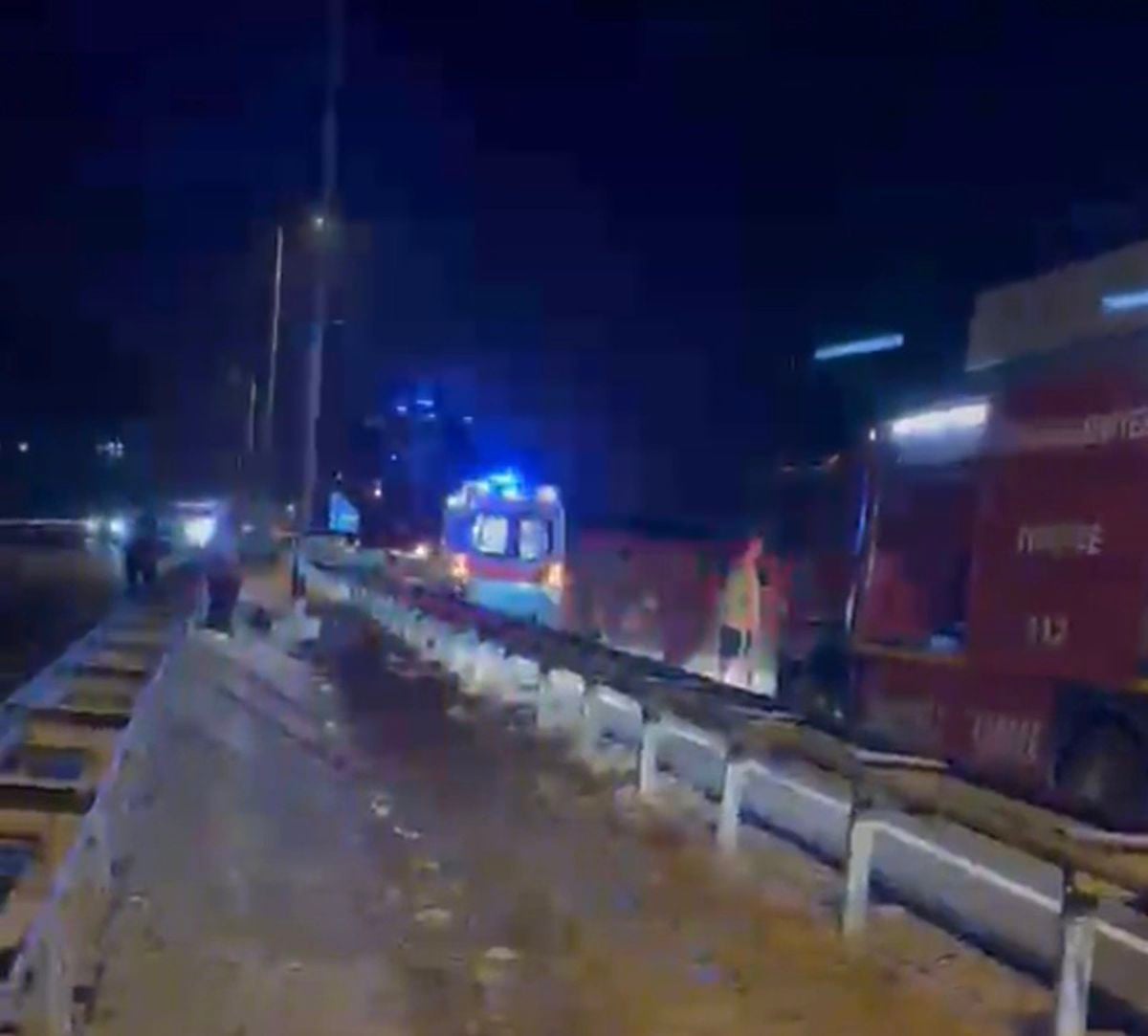 Düzce'de Otomobil Bariyerlere Çarptı: 1 Yaralı