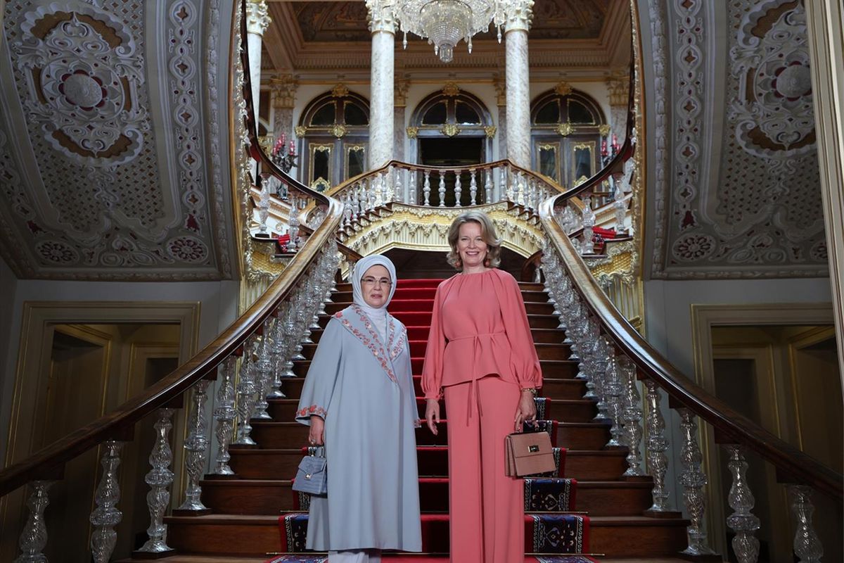 Emine Erdoğan, Belçika Kraliçesi Mathilde'ye Türk kültürünü tanıttı