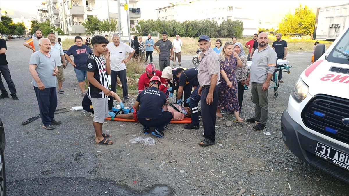 Hatay'da SUV motosiklet çarpıştı: 1 yaralı