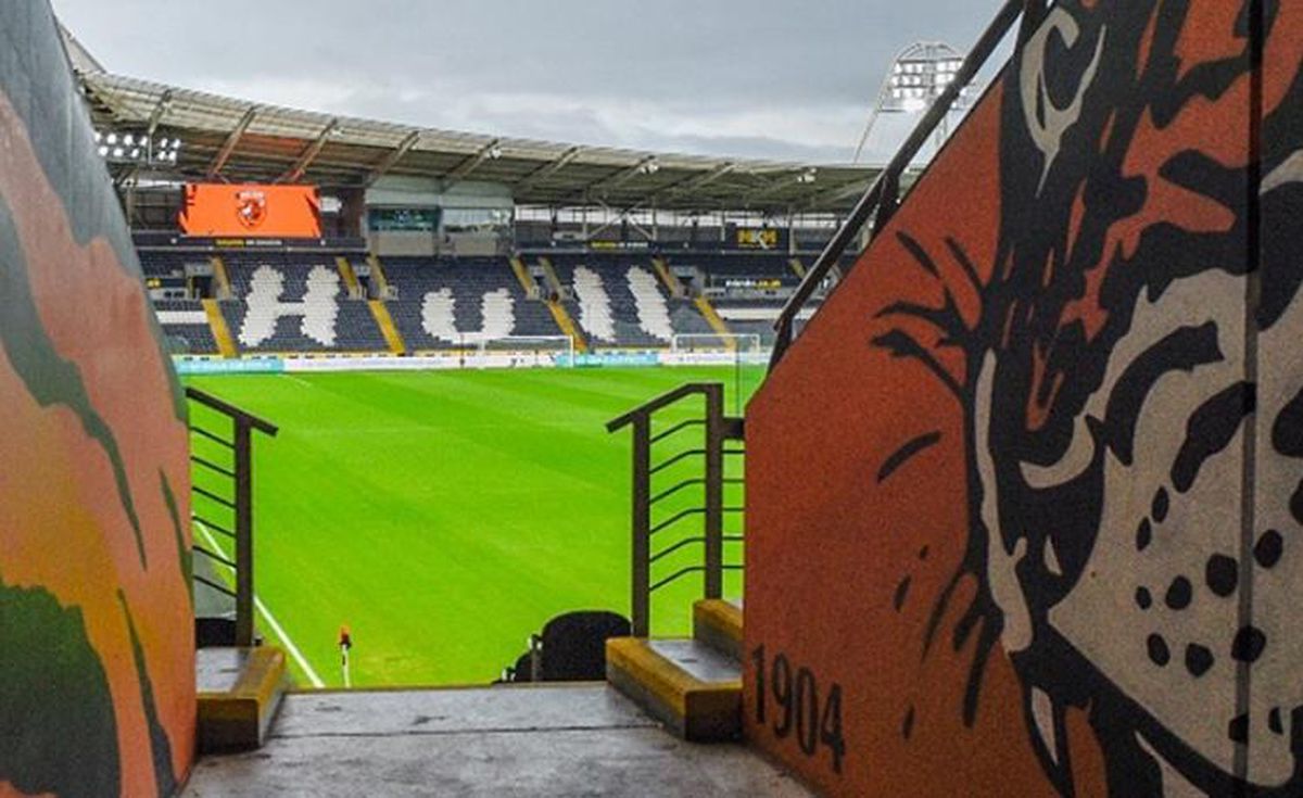 Hull City Premier Lig'e çıktı mı?