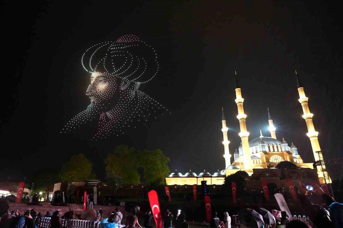 İstanbul'un Fethi'nin 573'üncü yılında Edirne'de Osmanlı ruhu yaşatıldı