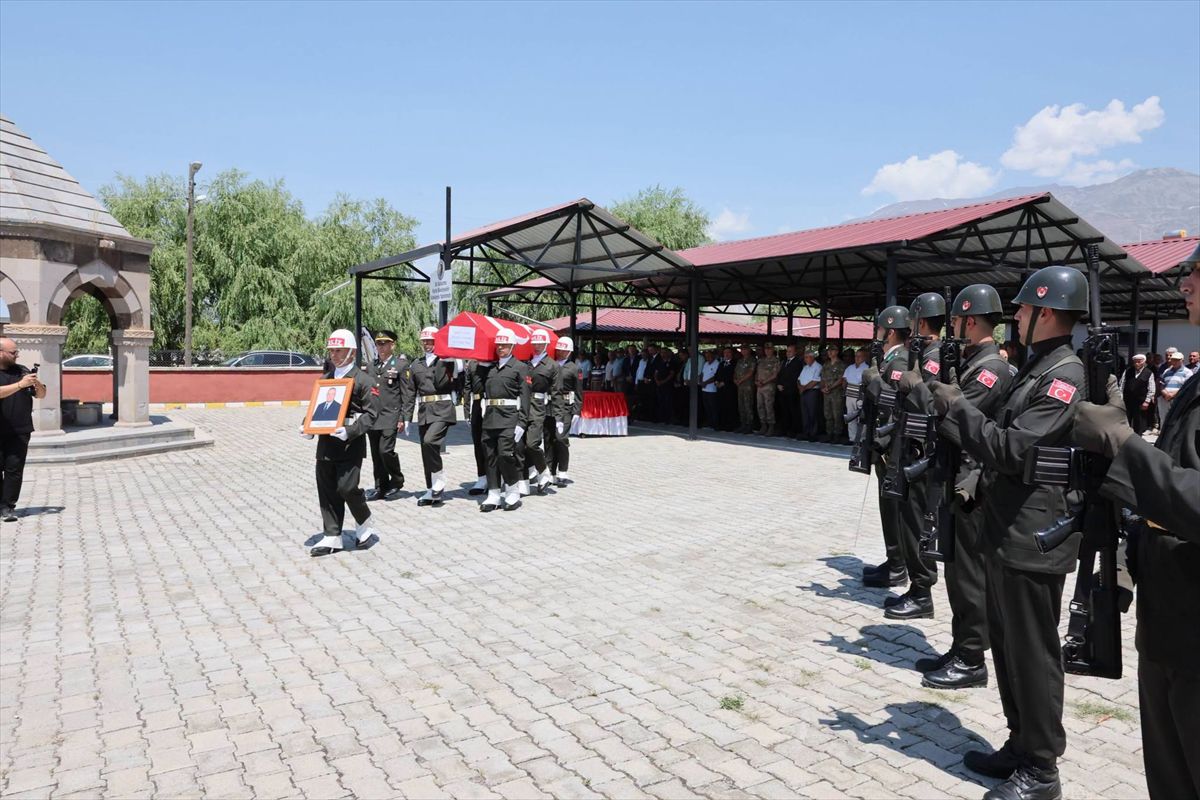 Kıbrıs gazisi Zeynal Güngör askeri törenle uğurlandı