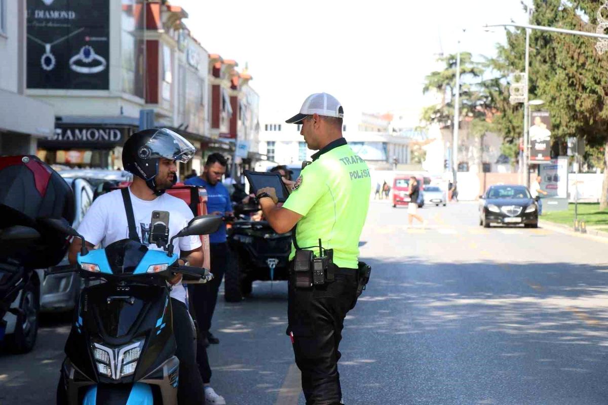 Kurban Bayramı'nda 2 bin 563 polis ve jandarma görev yapacak