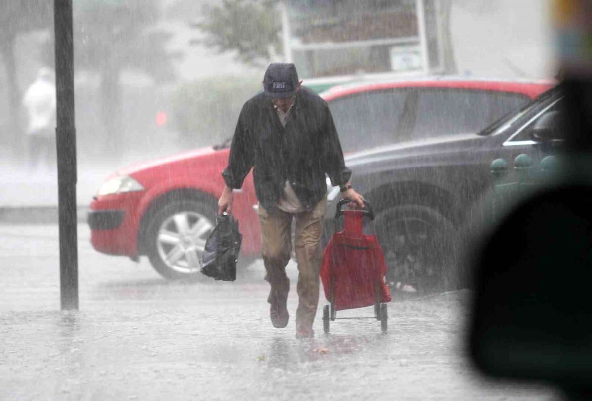 Meteoroloji Erzincan, Erzurum ve Bayburt için kuvvetli yağış ve fırtına uyarısı yaptı