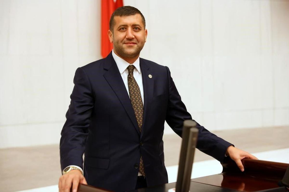 MHP'li Ersoy: TMSF aynı ligde iki kulübü yönetemez, ikisi de düşmeli