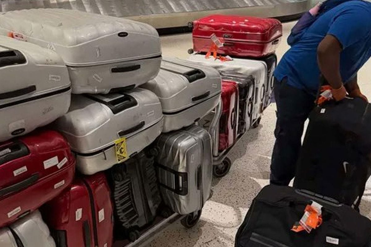 Milli yıldızmız ABD'ye 16 valizle döndü! Görenler şaşkınlığını gizleyemedi