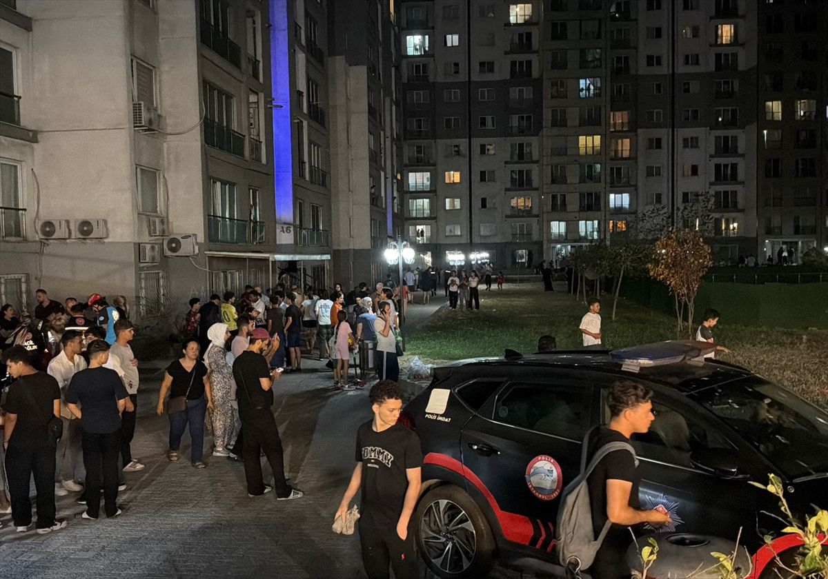 Otopark yangını: 27 kişi hastanede
