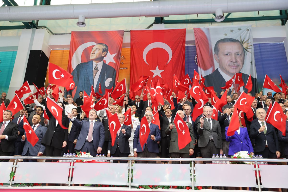 Samsun'da 19 Mayıs coşkusu: Jandarma Merasim Bölüğü ve gösteriler büyük ilgi gördü