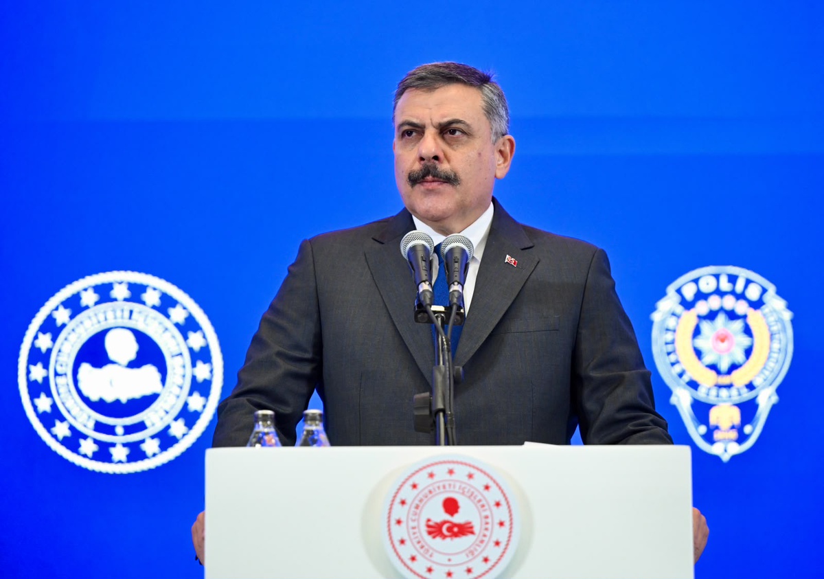 Şanlıurfa Karaköprü'deki 5,4'lük deprem sonrası AFAD saha taramasına başladı