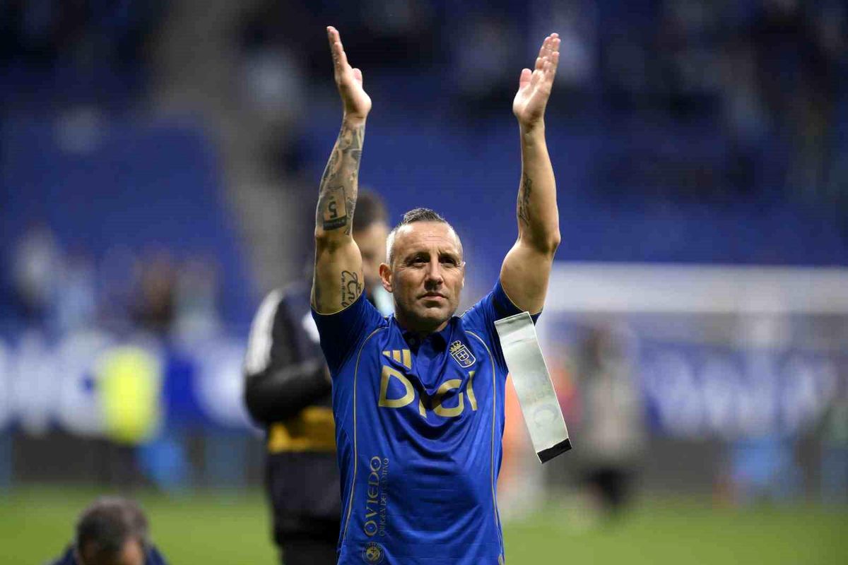 Santi Cazorla, futbolu bıraktığını açıkladı