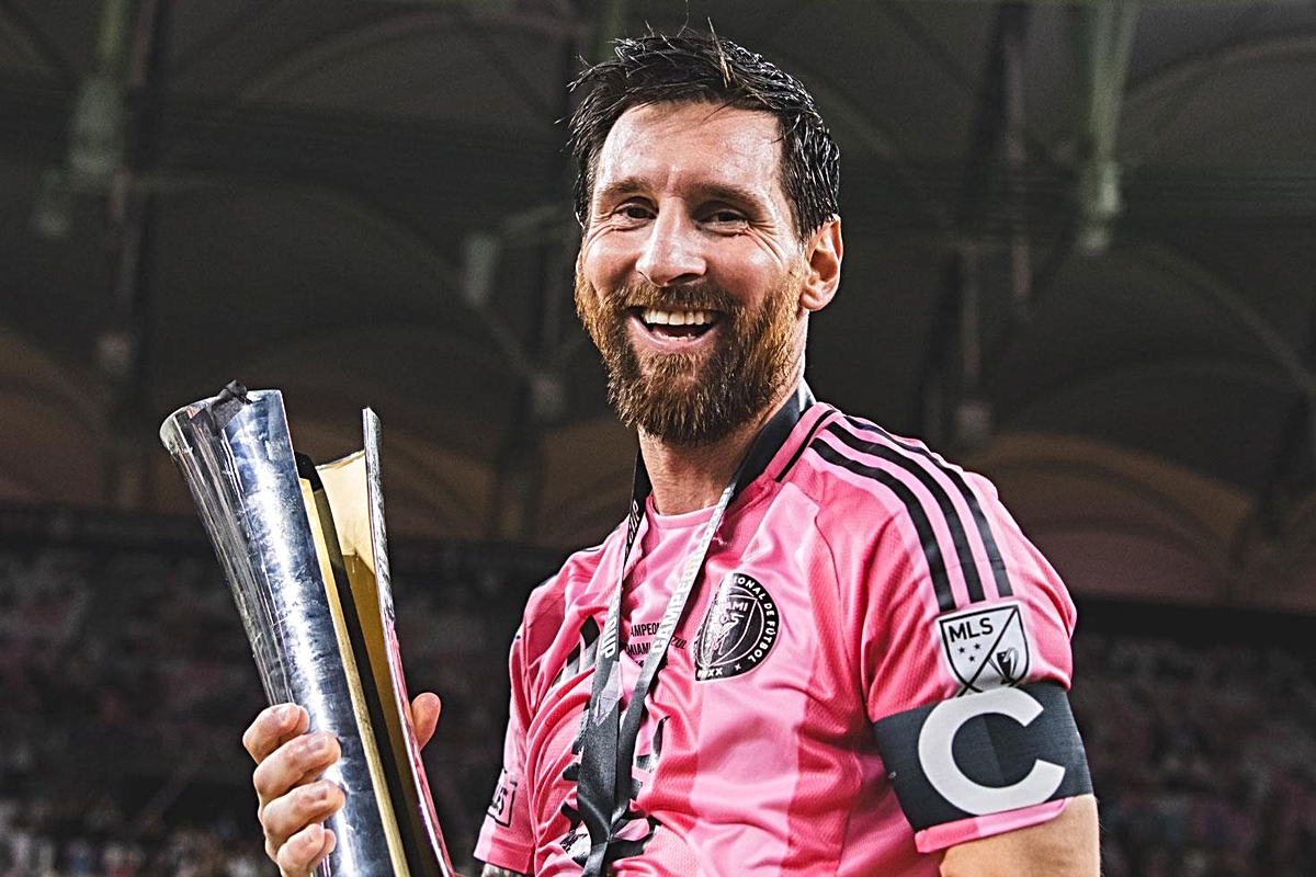 Tarihin en çok kupa kazanan futbolcusu Messi, 48. şampiyonluğuna ulaştı