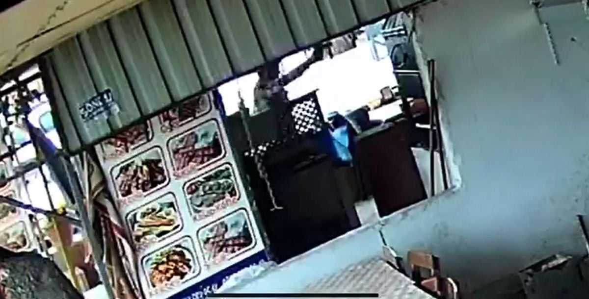 Tarsus’ta 6 kişiyi öldüren saldırganın TIR şoförünü vurma anı kamerada