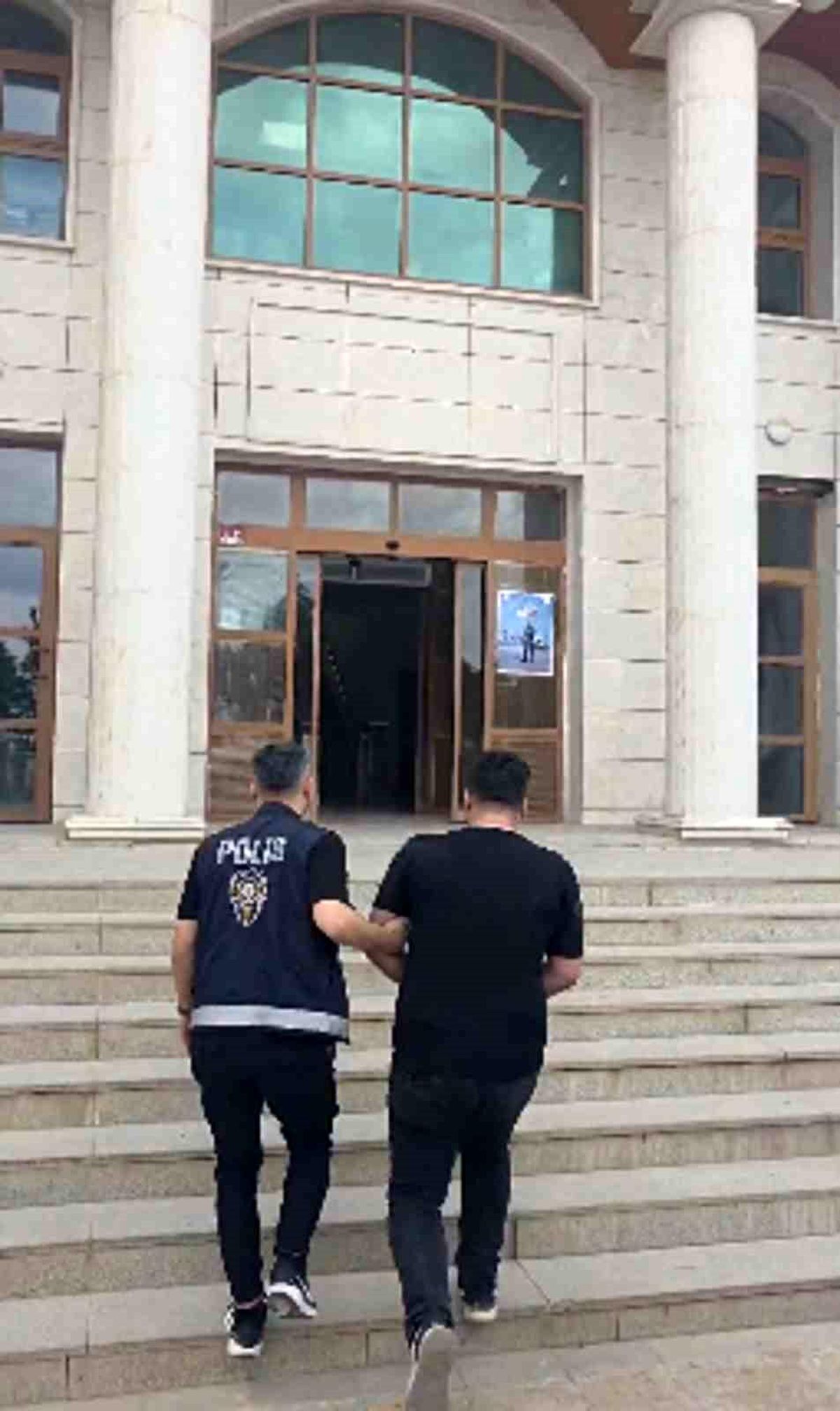 Uyuşturucu suçundan hapis cezası bulunan şahıs Kırıkhan'da yakalandı