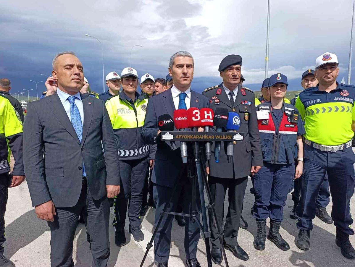 Vali Aktaş: 